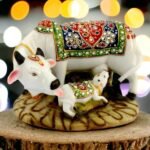 KAVIART Resin Kamdhenu Cow with Calf Idol for Mandir & Pooja Room | Vastu Sacred Statue | Religious Home & Temple Décor Gift - Image 4